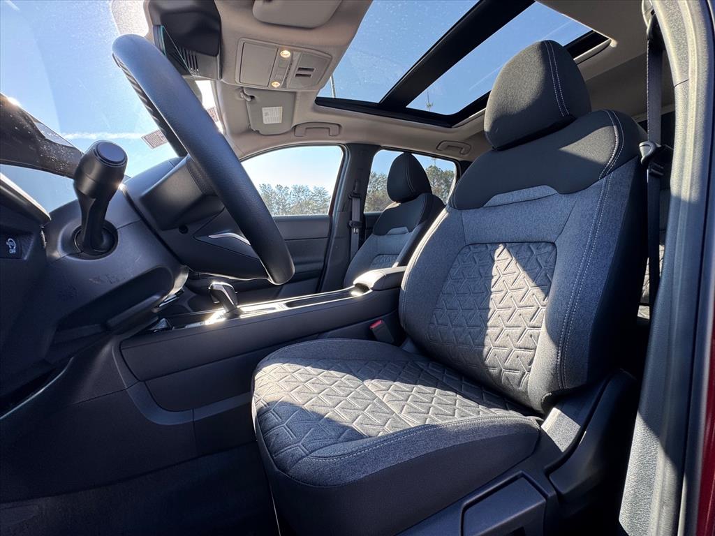 2026 Nissan KICKS SV - Photo 14