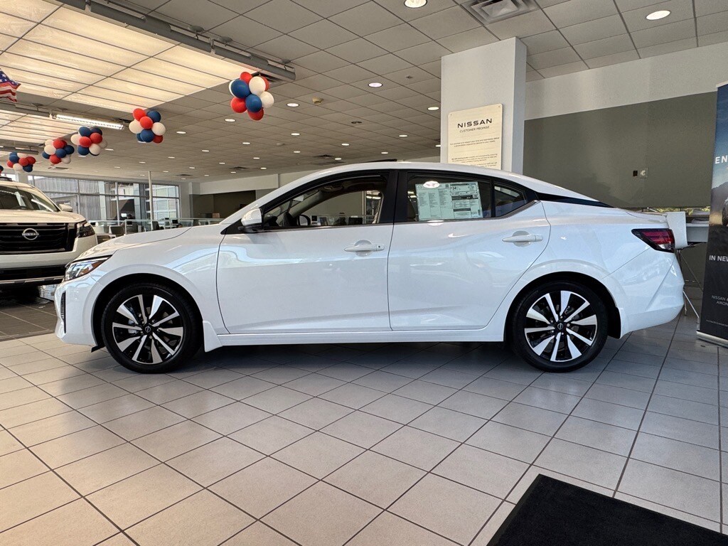 2025 Nissan Sentra SV photo 4