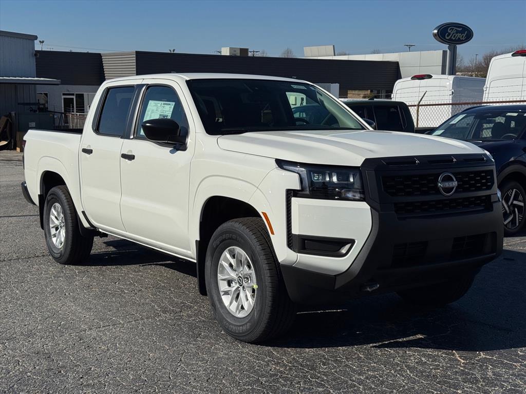 2026 Nissan Frontier S's photo