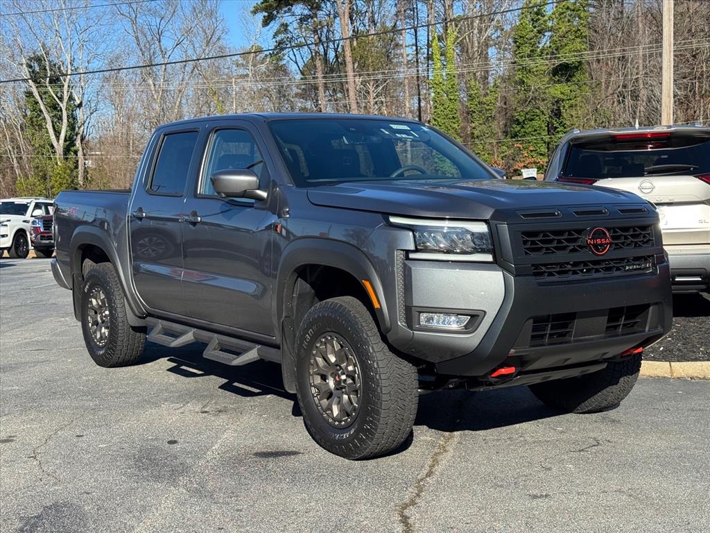 2026 Nissan Frontier PRO-4X's photo