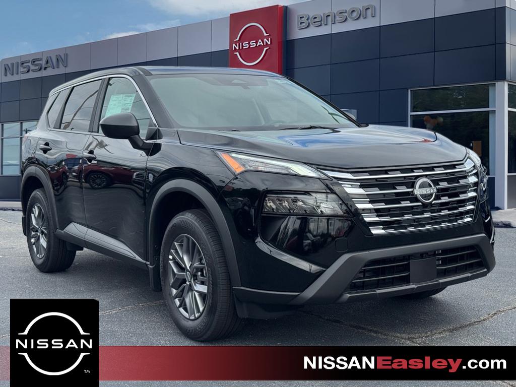 2026 Nissan Rogue S's photo