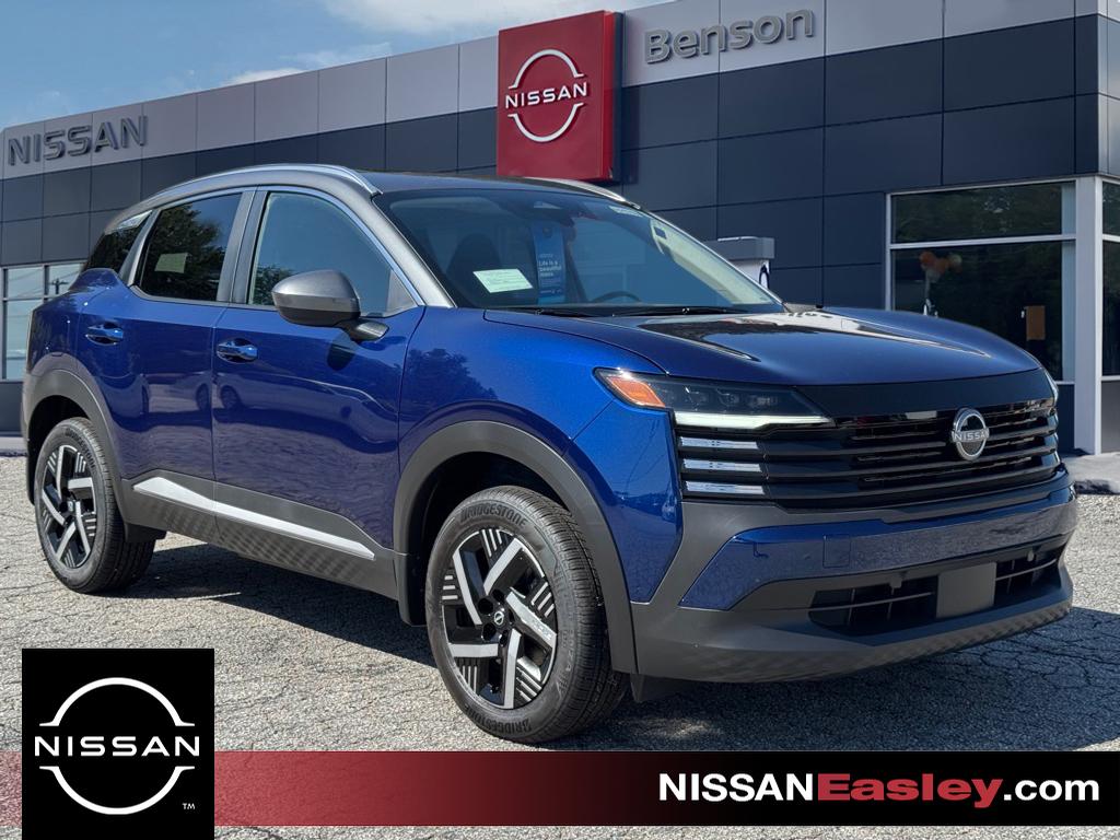 2025 Nissan Kicks SV's photo