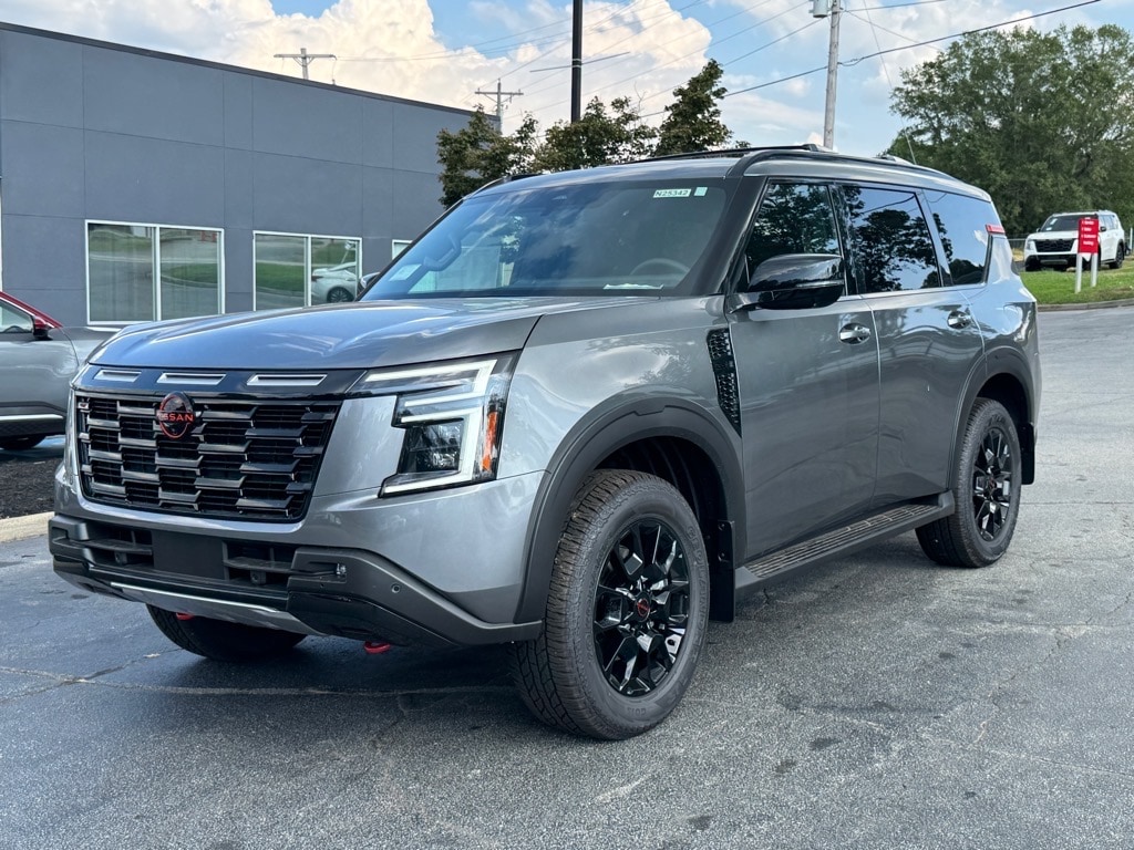 2025 Nissan Armada PRO-4X - Photo 7