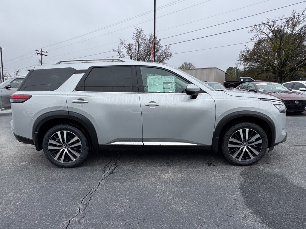 New 2025 Nissan Pathfinder Platinum SUV