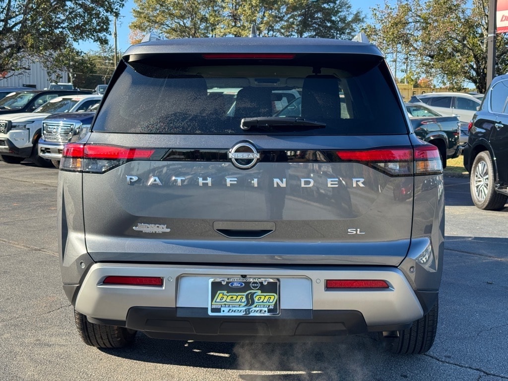 Certified 2025 Nissan Pathfinder SL SUV