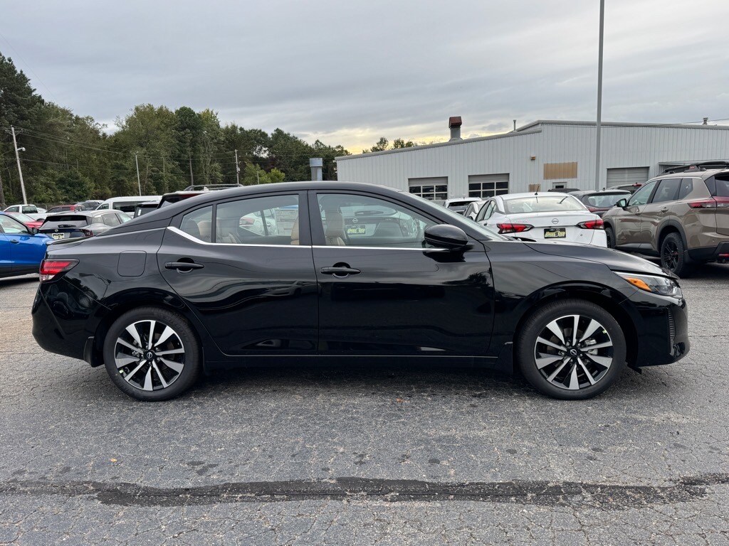 2025 Nissan Sentra SV photo 2