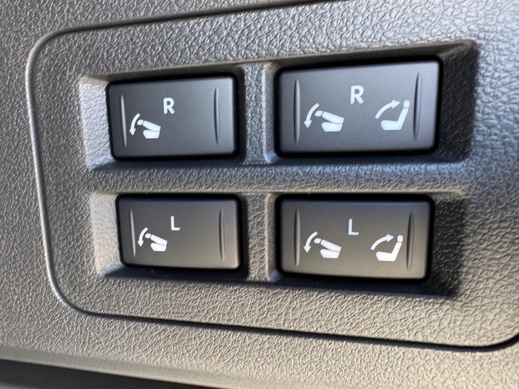 2026 Nissan Armada Platinum - Photo 11