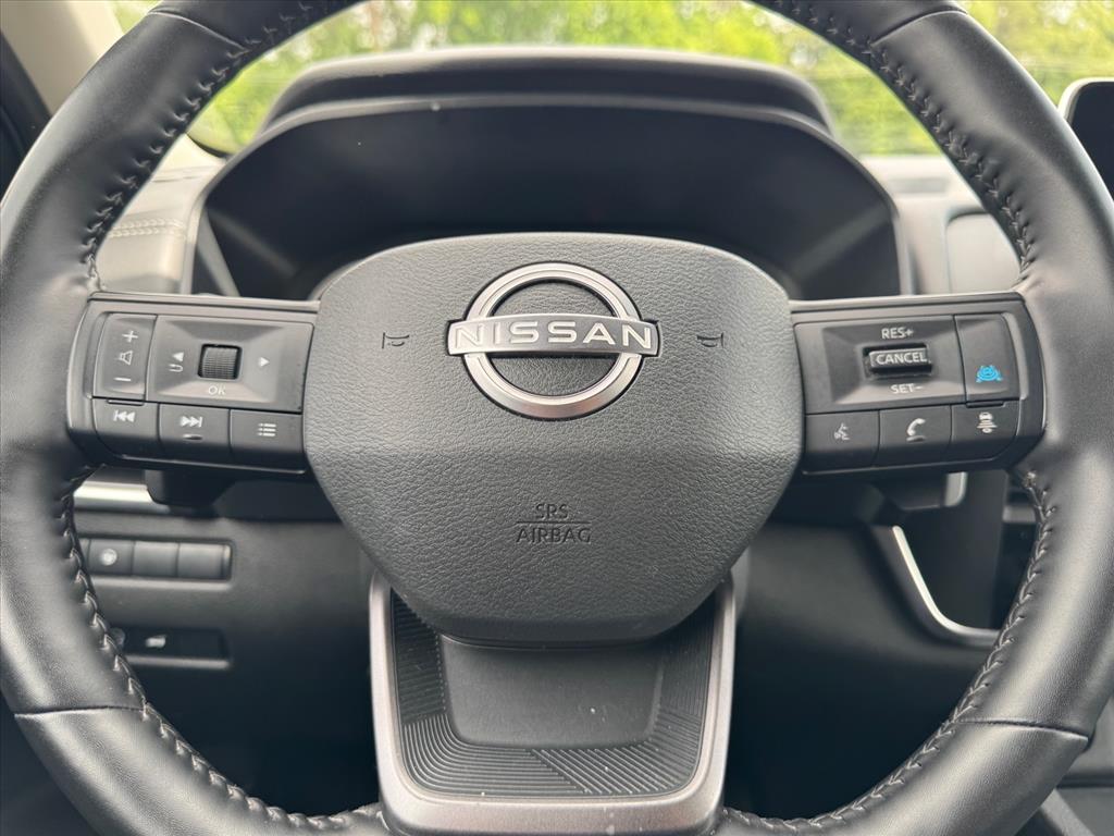 2025 Nissan Rogue SV - Photo 17