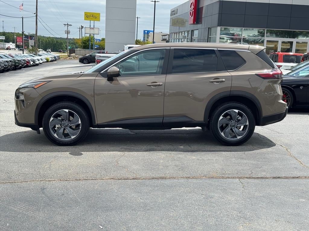 2025 Nissan Rogue SV - Photo 6