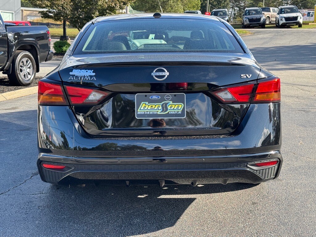 2024 Nissan Altima 2.5 SV photo 3