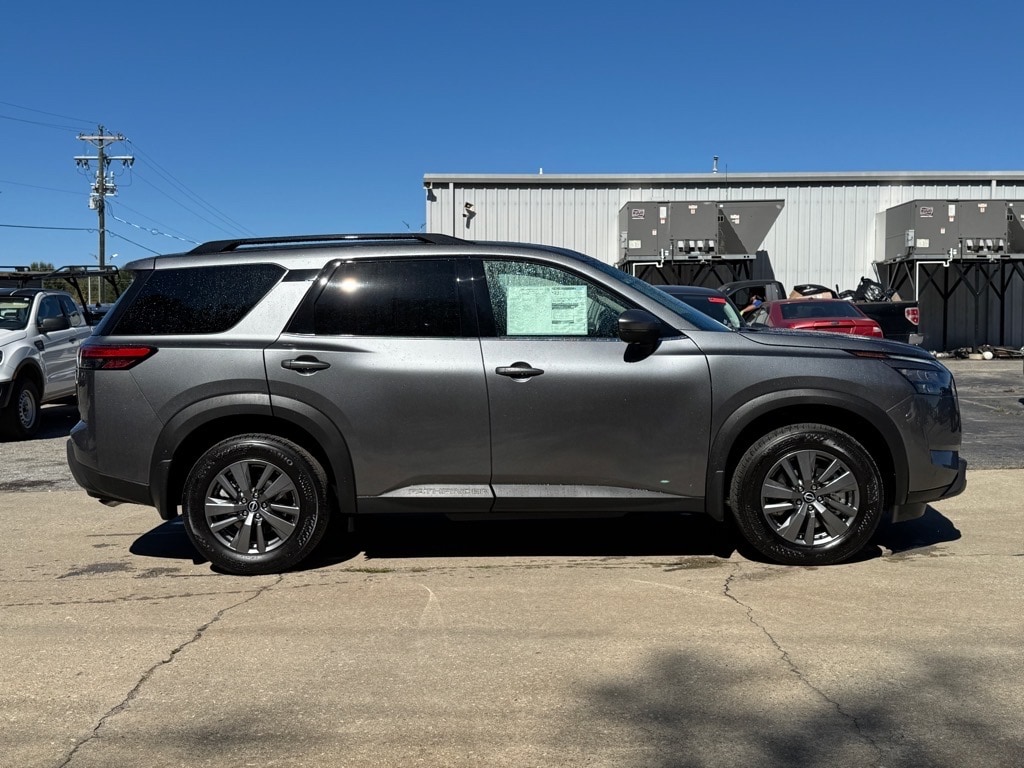 New 2025 Nissan Pathfinder SV SUV