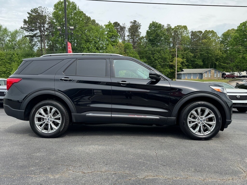 2023 Ford Explorer Limited photo 2
