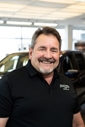 Staff member David Coggins from ID_b68dbb720134