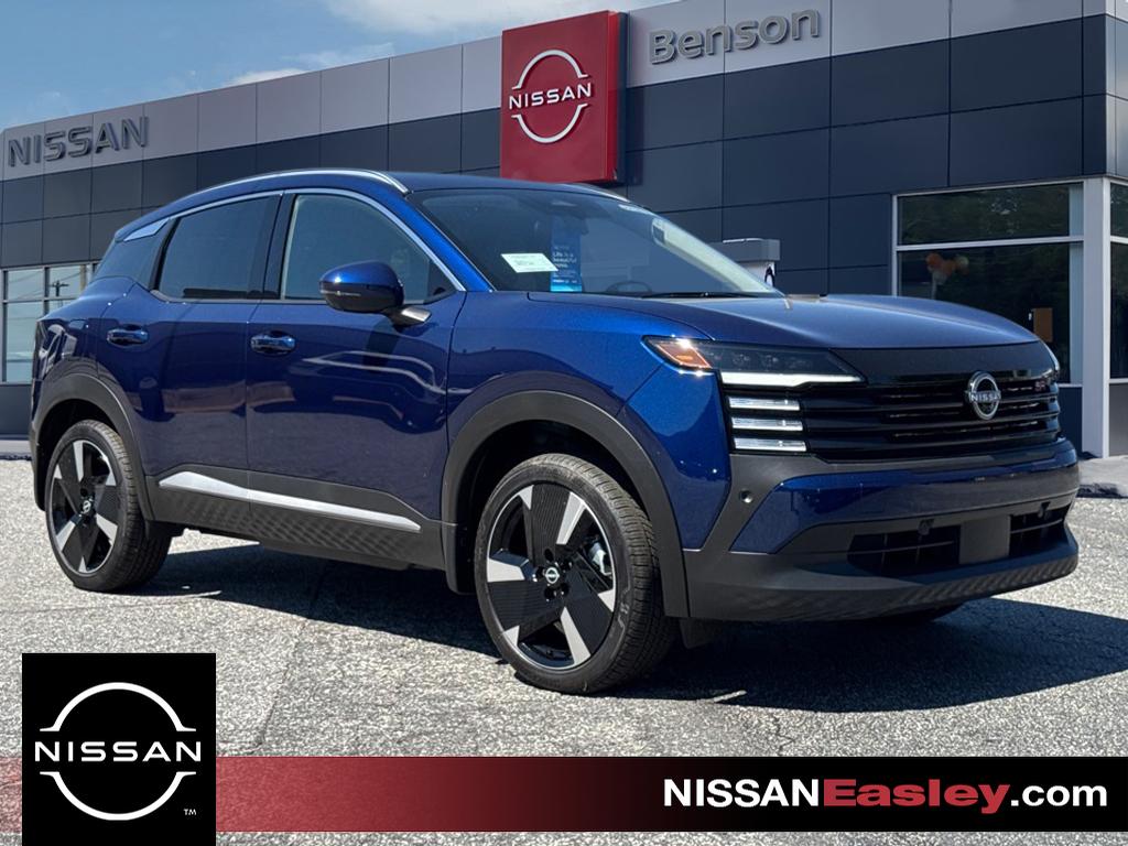 2025 Nissan Kicks SR's photo