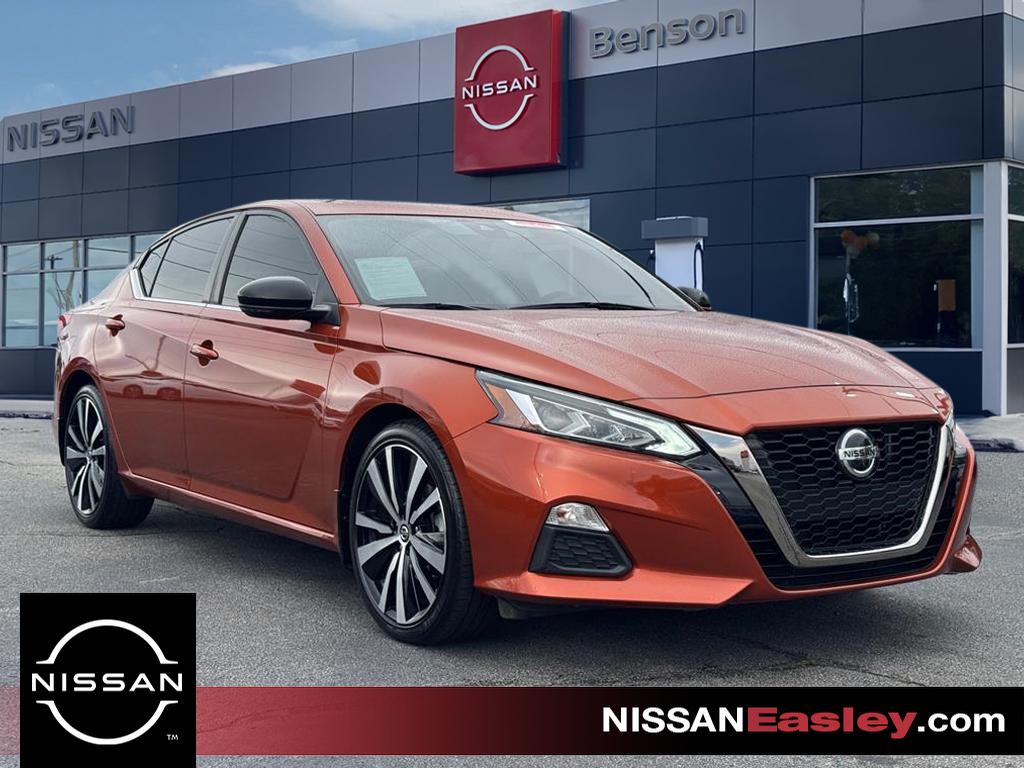 2021 Nissan Altima SR's photo