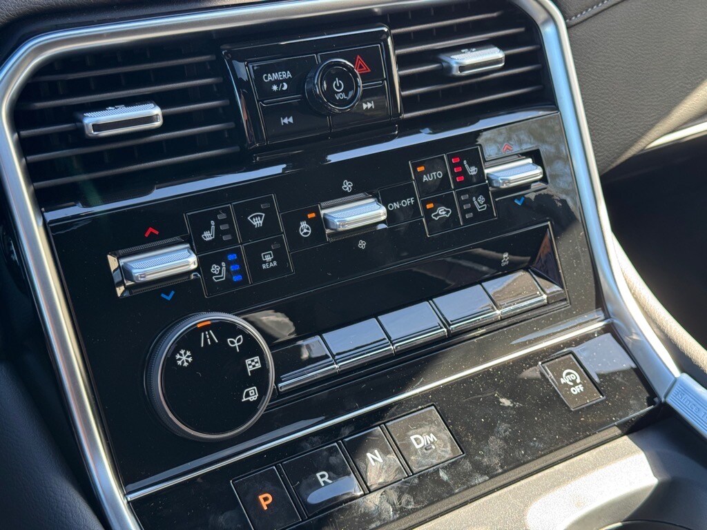 2026 Nissan Armada Platinum - Photo 21
