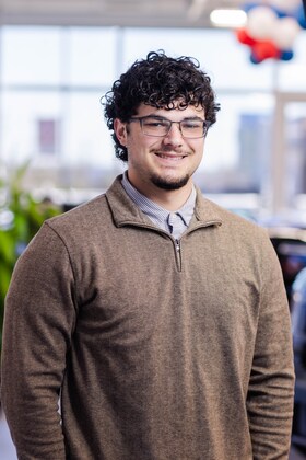 Staff member Nathan from ID_b68dbb720134