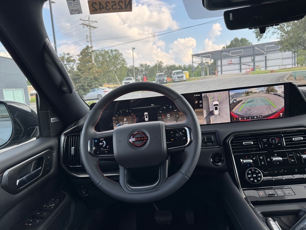 2025 Nissan Armada PRO-4X - Photo 14