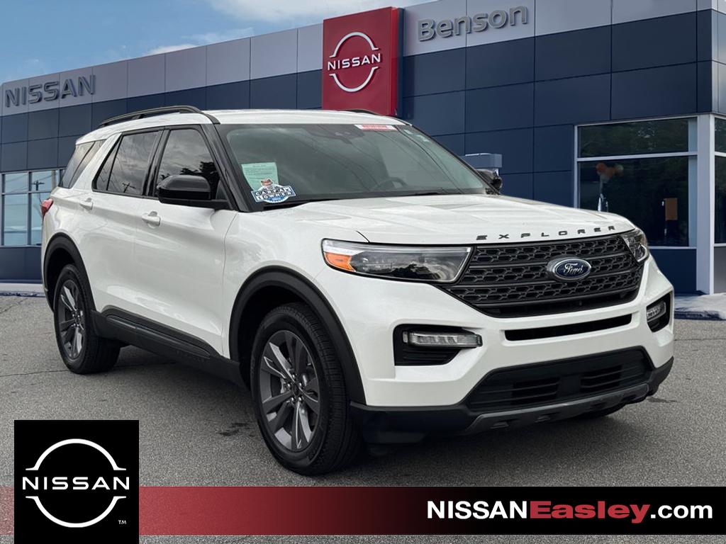 2023 Ford Explorer XLT 4WD's photo