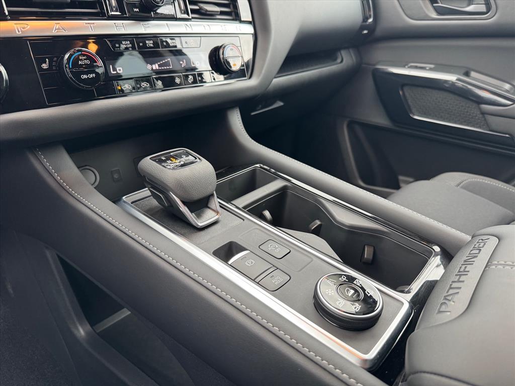 2026 Nissan Pathfinder SV - Photo 20