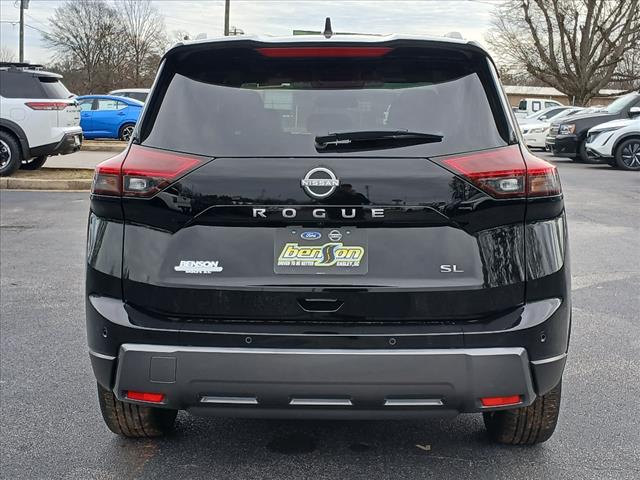 2025 Nissan Rogue SL photo 4