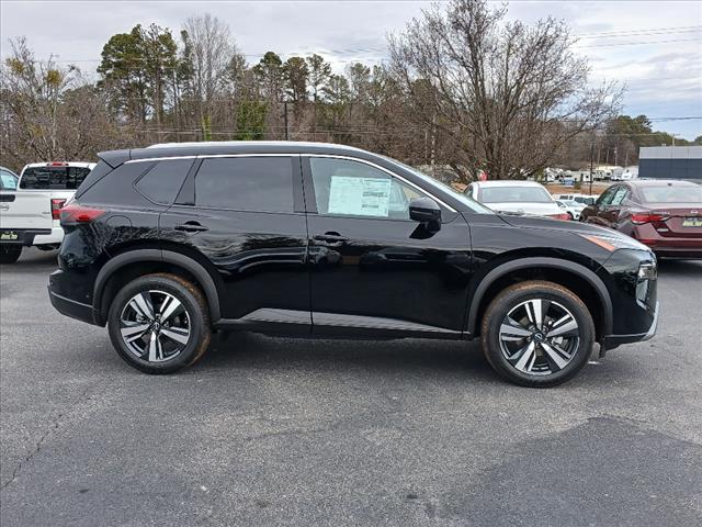 2025 Nissan Rogue SL photo 2