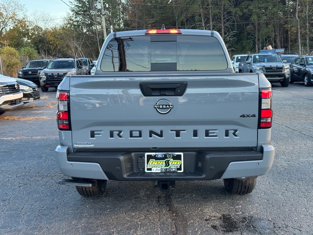 New 2026 Nissan Frontier SV Truck Crew Cab