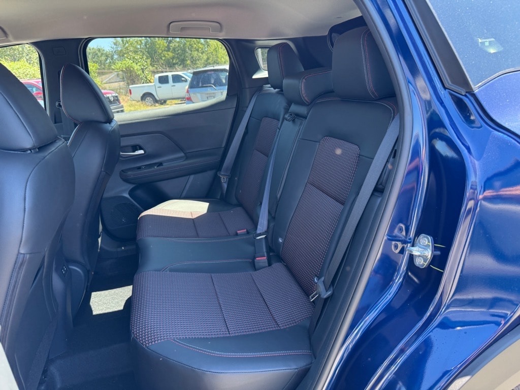 2025 Nissan Kicks SR - Photo 12