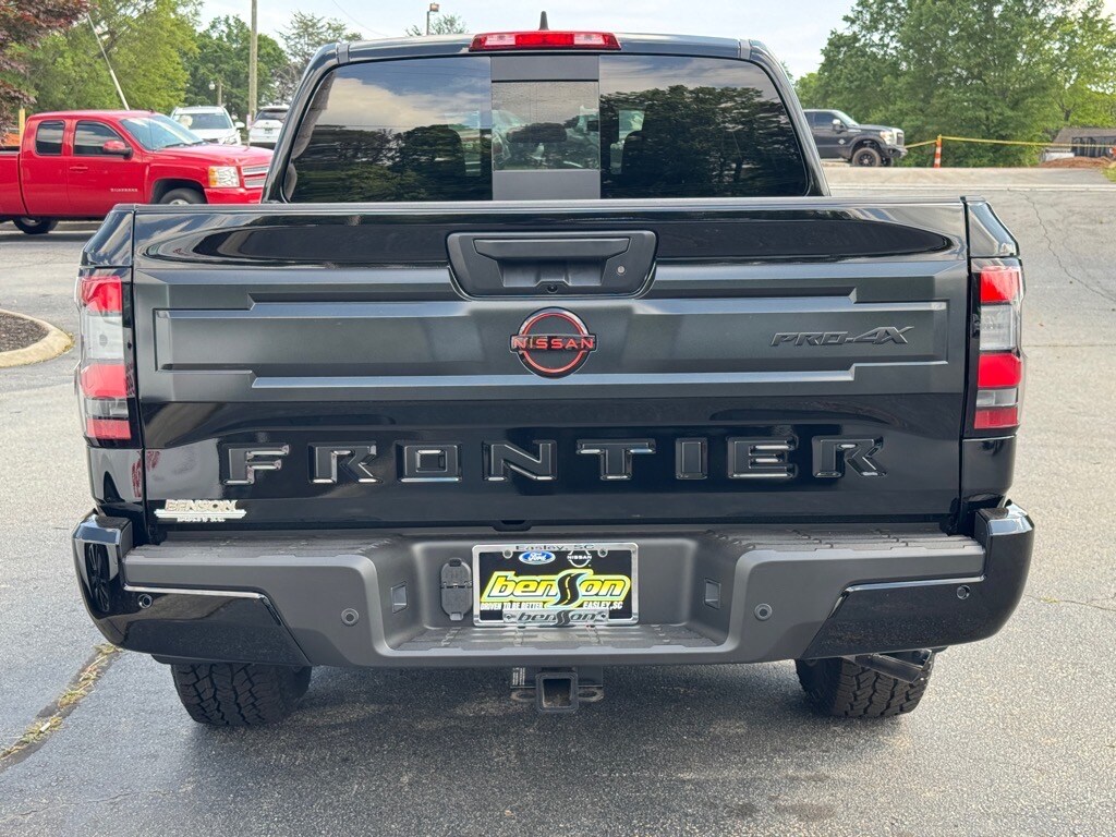 2025 Nissan Frontier PRO-4X photo 4