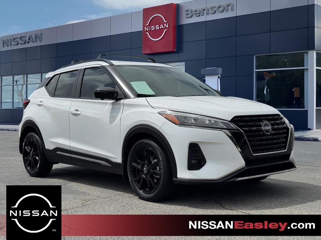 2023 Nissan Kicks SR