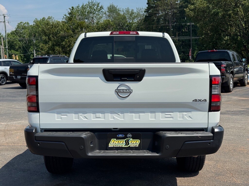 2025 Nissan Frontier S photo 4