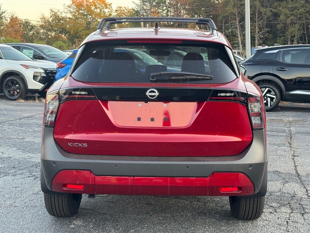 2026 Nissan Kicks SV photo 4