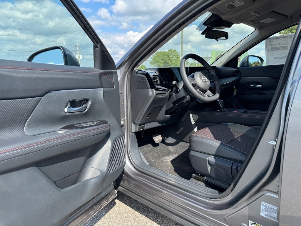 2025 Nissan Kicks SR AWD - Photo 13