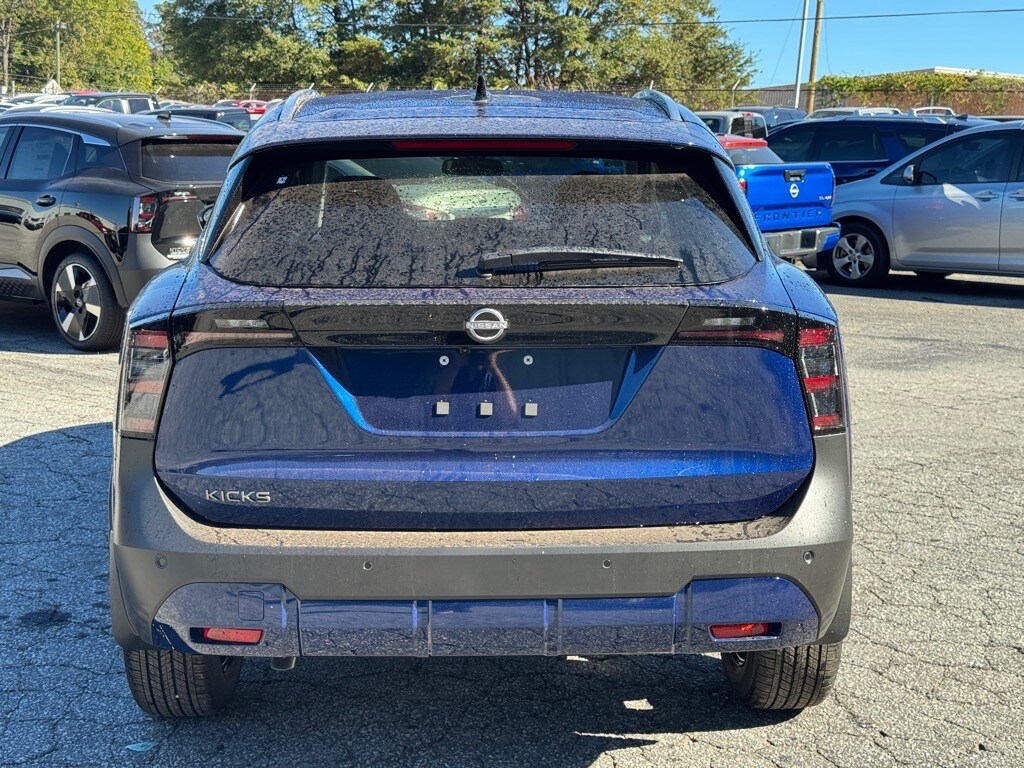 2026 Nissan Kicks SV photo 4