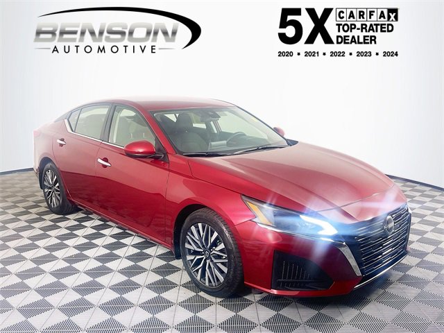 2023 Nissan Altima SV's photo