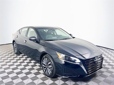 2025 Nissan Altima SV Sedan