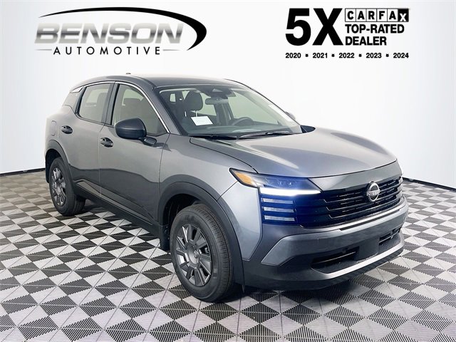 2025 Nissan Kicks S's photo