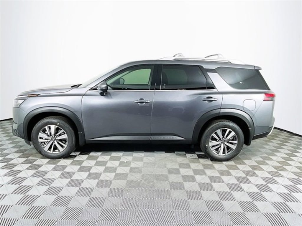 New 2025 Nissan Pathfinder SL SUV