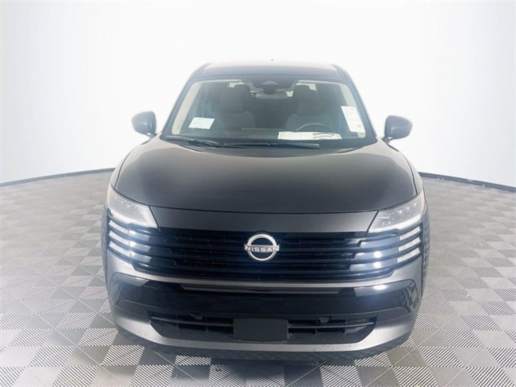 New 2025 Nissan Kicks S SUV