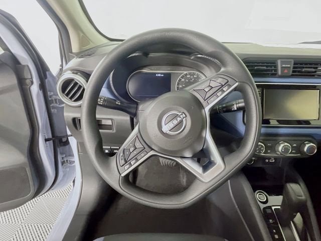 2025 Nissan Versa Sedan SV - Photo 8