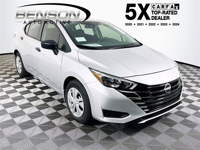 2025 Nissan Versa Sedan S's photo