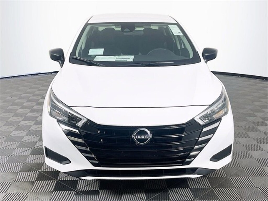 New 2025 Nissan Versa 1.6 S Sedan