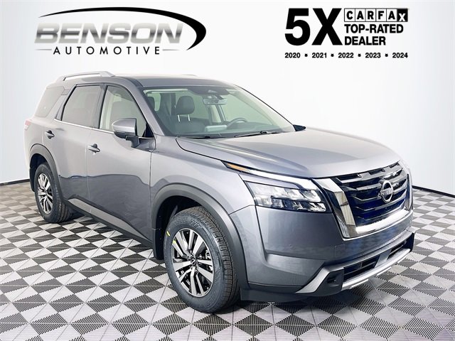 2025 Nissan Pathfinder SL's photo