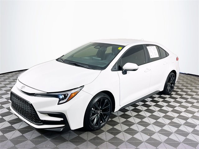 2023 Toyota Corolla SE photo 2