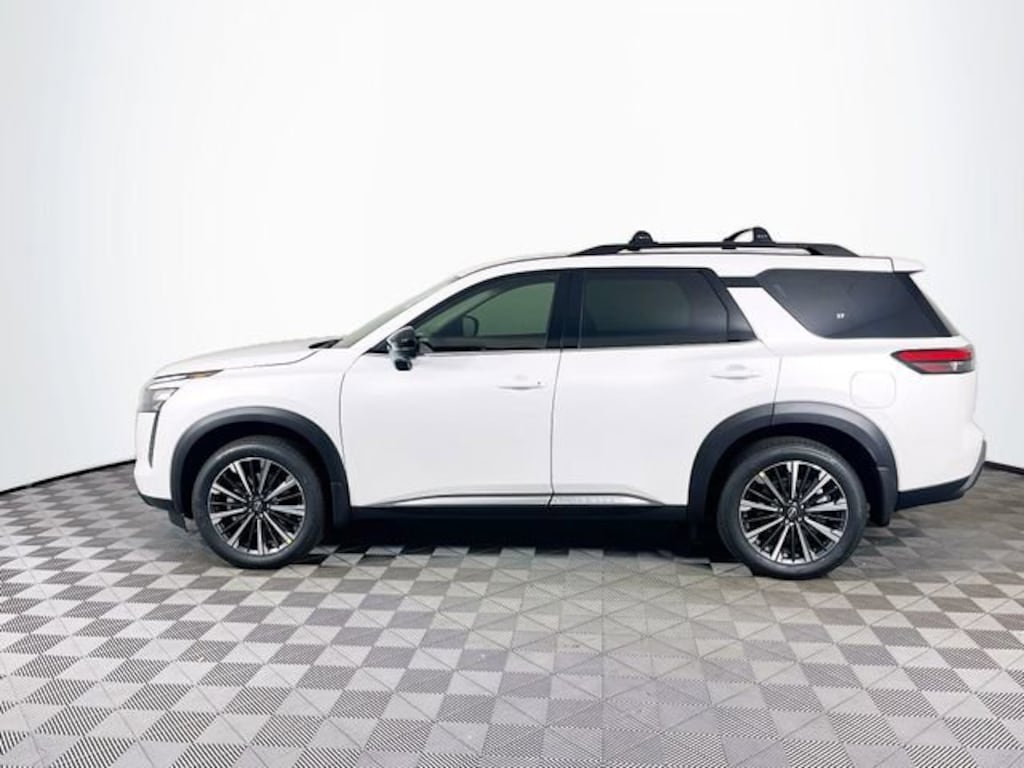 New 2026 Nissan Pathfinder Platinum SUV