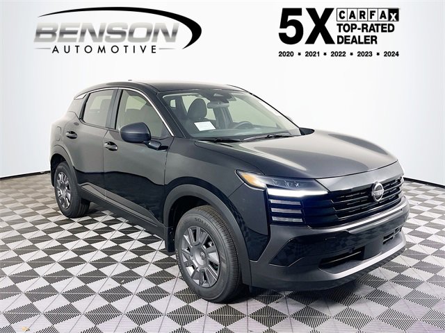 2025 Nissan Kicks S's photo