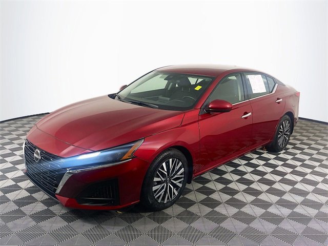 2023 Nissan Altima 2.5 SV photo 3