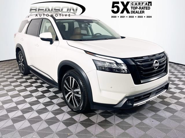 2023 Nissan Pathfinder Platinum 4WD's photo