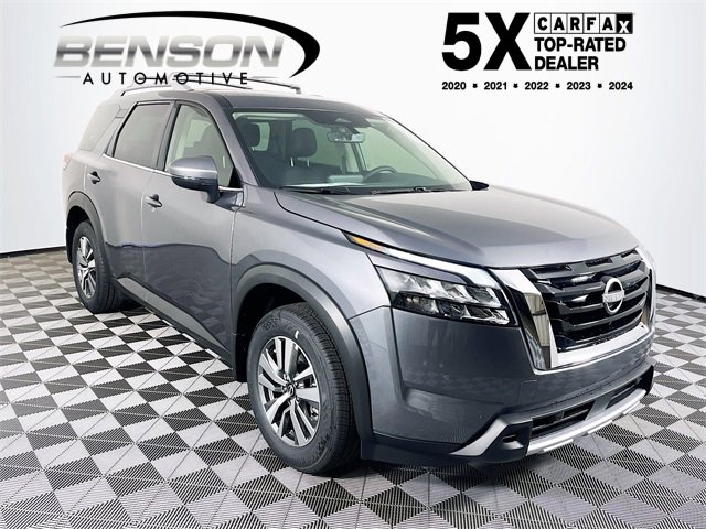 2025 Nissan Pathfinder SL's photo
