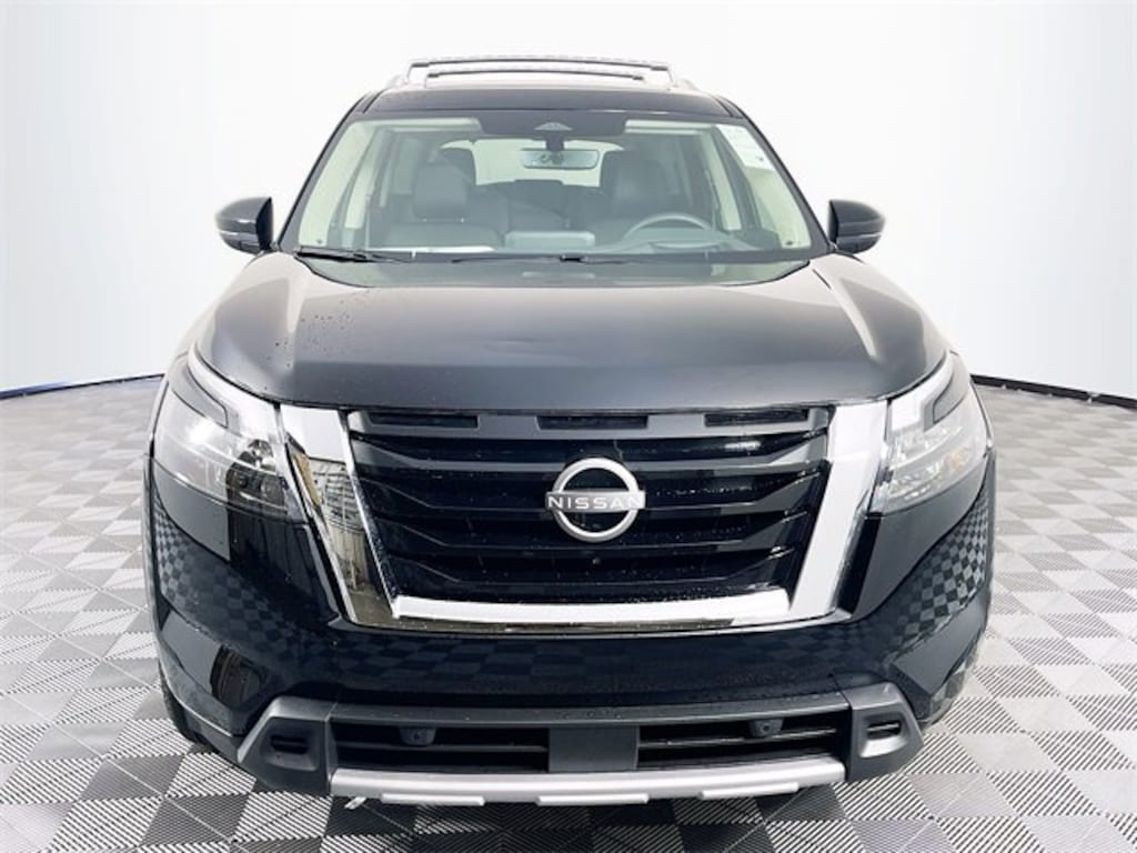 New 2025 Nissan Pathfinder Platinum SUV